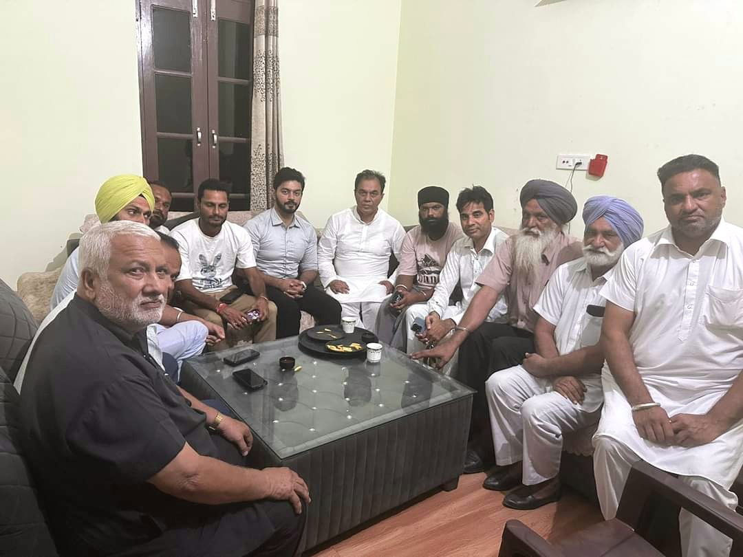 Aam Aadmi Party block committee took an important decision